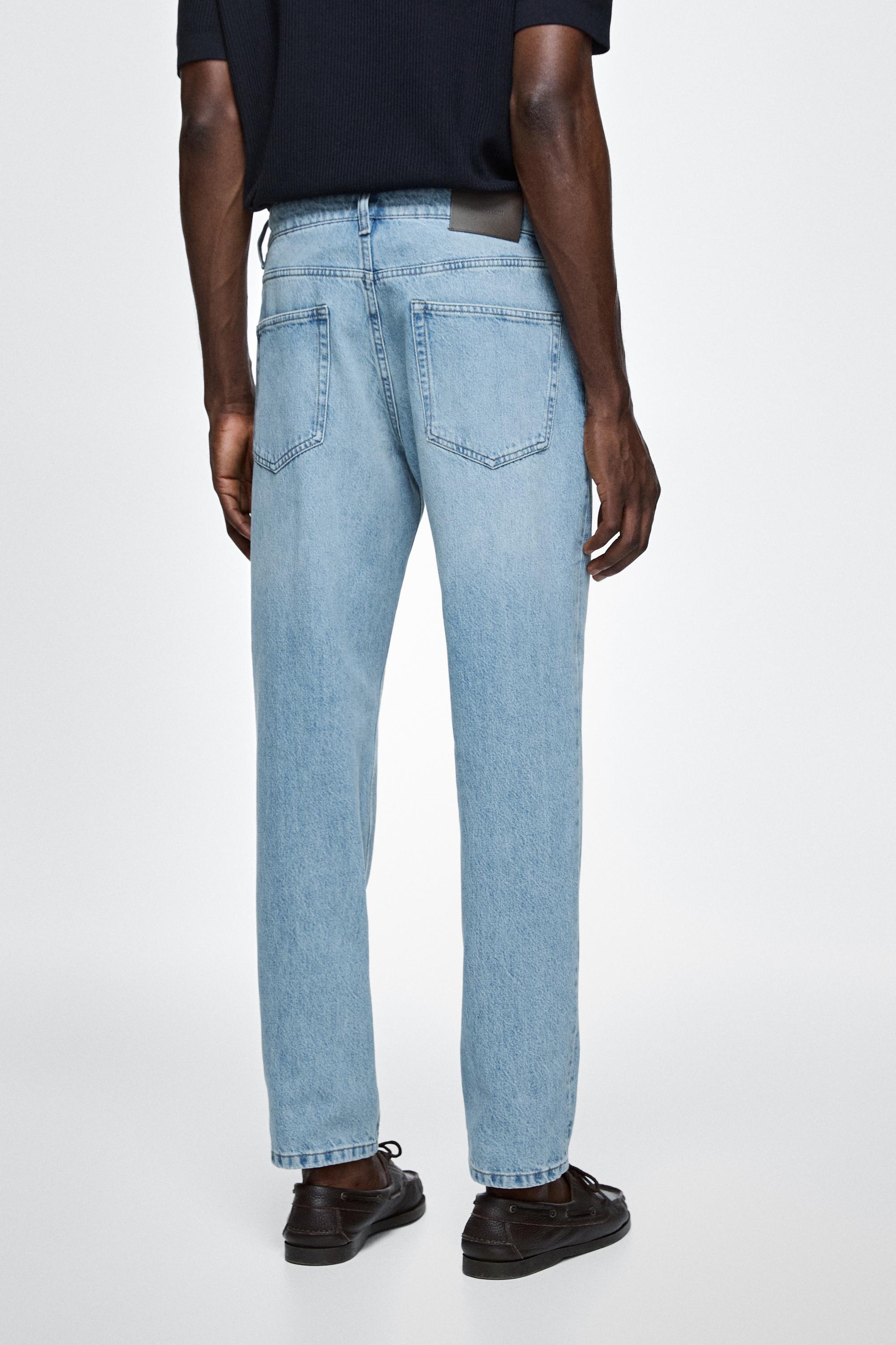 Tapered fit jeans